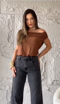 BLUSA GOLA DRAPEADA - Arthmanha