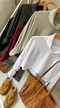 BLUSA MAX GOLA LANZINHA - Arthmanha