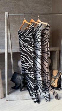 VESTIDO TULE ZEBRA - Arthmanha
